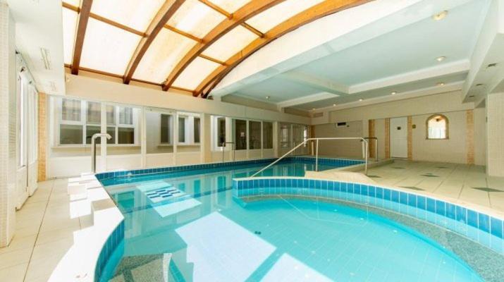 Aqua Blue Hotel Hajdúszoboszló Buitenkant foto